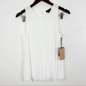 Halogen White Sleeveless Pleated Georgette Sleeveless Top Size XS NEW Round Neck